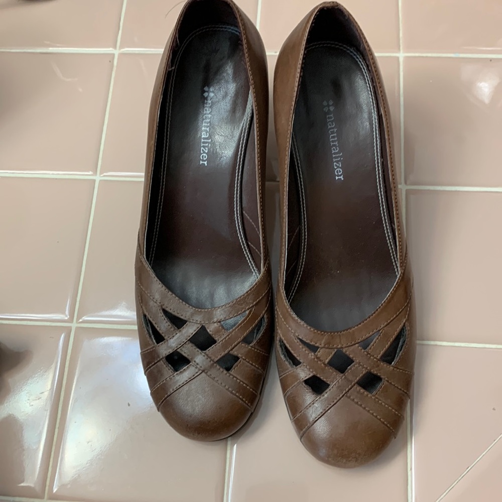 Naturalized heels